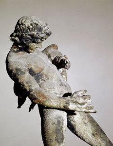 Detail van een faun (bronzen beeldhouwwerk)