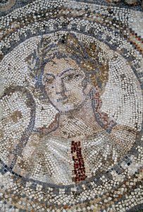 Vrouwelijk gezicht, mozaïek in Romeinse stad Volubilis