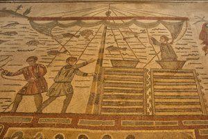 Hal van de Grote Jacht, vloermozaïek jachtscène, Villa Romana del Casale, Piazza Armerina, Sicilië, Italië (foto) door Roman