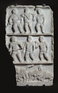 Marmeren reliëf met 3 registers: slaven in kettingen en dieren, ca. 200 AD