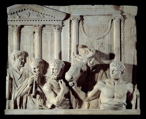 Romeinse oude kunst: Fragment van een architectonisch reliëf: voorbereiding van een offer. Marmeren sculptuur, uit Rome