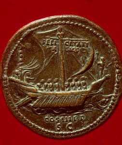 Romeinse kunst: munt van keizer Hadrianus (of Adrien) (76-138 n.Chr.) die een keizerlijke galei voorstelt. 119 n.Chr. door Roman