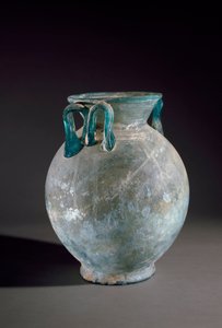 Romeinse kunst: glazen vaas met handvat. Uit Pompeii, Italië. Museo Archeologico Nazionale Napels door Roman