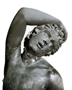 Sater, bronzen standbeeld door Roman