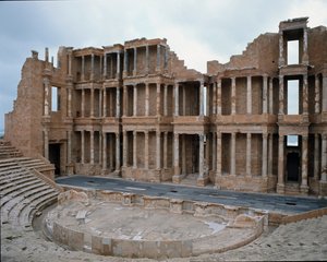 Podium van Romeins theater, 2e-3e eeuw