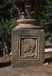 Architectonisch element, Hoge Keizerlijke Periode (27 AD- 395 BC)