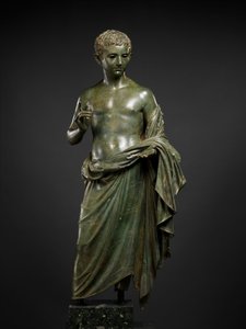 Bronzen standbeeld van een aristocratische jongen, 27 v.Chr.-14 n.Chr. door Roman Imperial Period