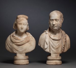 Portretbuste van een aristocratische vrouw en portretbuste van een aristocratische man