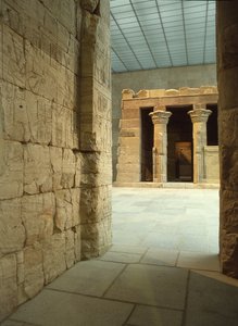 De Tempel van Dendur, ca. 10 v.Chr. (eolische zandsteen) door Roman Period Egyptian