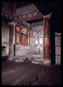 Altaar van de Tempel (college) van de augustales, 5e eeuw v.Chr.-1e eeuw n.Chr. door Roman Roman