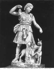 Artemis, kopie van een origineel uit de 4e eeuw voor Christus door Roman Roman