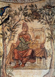 Romeinse kunst: Orpheus betovert vogels. Mozaïek uit Blanzy-les-Fisms. Lyon, Museum voor Schone Kunsten door Roman Roman