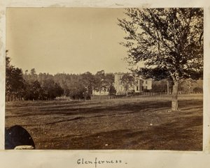 Glenferness door Ronald Ruthven Leslie Melville