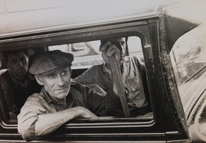 Zonder titel (Mannen in vrachtwagen)