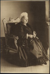 Portret van koningin Victoria (z/w foto) door Russell & Sons Photography