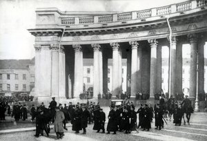 Studentendemonstratie, St. Petersburg, 1905 door Russian Photographer