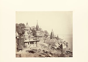 Benares; De brandende ghat door Samuel Bourne