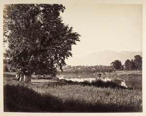Bij Bihara aan de Jhelum door Samuel Bourne