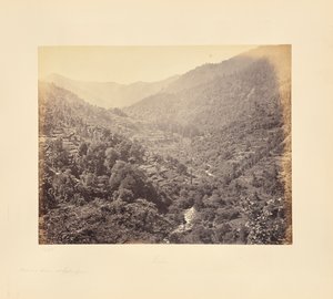 Kulu-vallei onder Rusala door Samuel Bourne