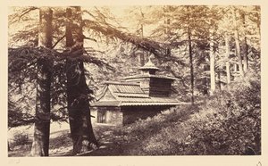 Simla; Tempel bij waterval