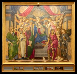 Altaarstuk, hoofdpaneel: tronende Madonna, vier engelen en heiligen door Sandro Botticelli