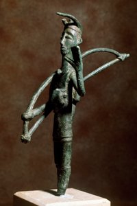 Nuragische cultuur: bronzen boogschutter beeldje. 8e-7e eeuw v.Chr. Cagliari, Museo Nazionale Archeologico, Sardinië, Italië