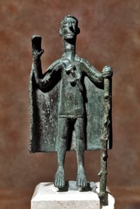 Nuragische cultuur (nuraghi) Sardinië: bronzen beeldje van reiziger met een stok en bedekt met een cape. 8e-7e eeuw v.Chr. Cagliari, Museo Nazionale Archeologico, Sardinië, Italië door Sardinia Nuragic Civilization