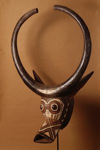 Een Bwa-boskoemasker door School African