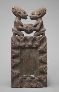 Yoruba spiegelkast