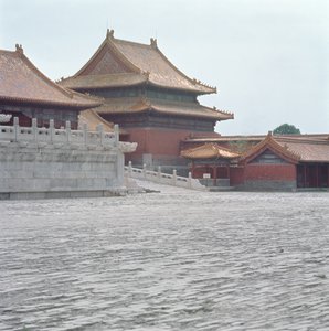 Paviljoen met dubbele dakrand en marmeren terras, Ming-dynastie