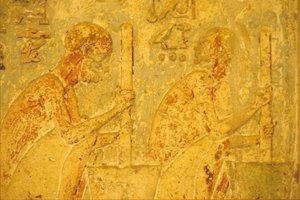 Oud Egypte, muurschildering, graf van Petosiris, Tuna el Gebel, 300 v.Chr., arbeiders met stamper en vijzel door School Egyptian