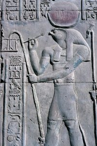 Oud Egypte, Muur schildering/gravure, Horus schrijft op papyrusrol, Tempel van Sebek en Horus, Kom Ombo door School Egyptian