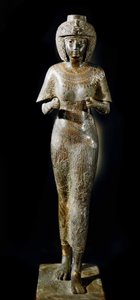 Egyptische oudheid: bronzen standbeeld van koningin Karomama, vrouw van Farao Takelot II. 21e dynastie. Parijs, Louvre Museum