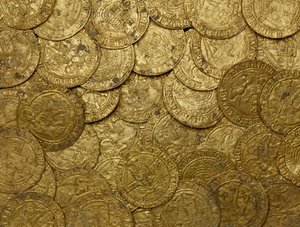 Complete Tudor goudschat, de Asthall Hoard, uit Asthall