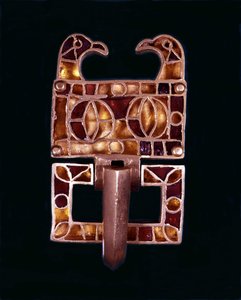 Gotische fibula. 6e eeuw na Christus. Milaan, Kasteelmuseum door School Italian