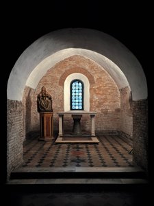 Zicht op de eerste kapel van de kerk van de heiligen Vincent en Anastasius, abdij van Tre Fontane nabij Rome door School Italian
