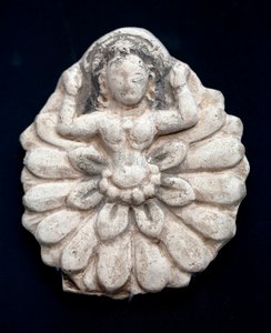 Renaissance van een lotus. Gesneden motief, ongedateerd. Nationaal Museum van Korea, Seoel (Zuid-Korea).