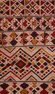 Detail van een phaa sabai gemaakt door Tai Nuea of Tai Daeng wevers uit Hua Phan, Laos