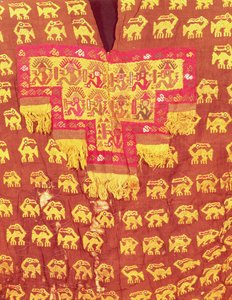 Toga van een edelman van het Chimu-koninkrijk (textiel) door School Peruvian