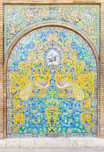 Tegeltableau in het Golestan-paleis, Teheran, Iran door School Qajar