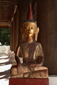 Thai Lu Boeddha (brons)