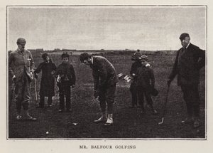 Britse conservatieve politicus Arthur Balfour speelt golf