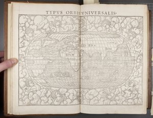 Globe, uit Cosmographia, 1544 door Sebastian Munster