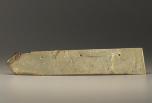Grote hakvormig object van het type kuei