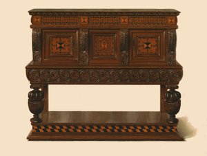 Walnoten- en eikenhouten buffet, 1904 door Shirley Charles Llewellyn Slocombe