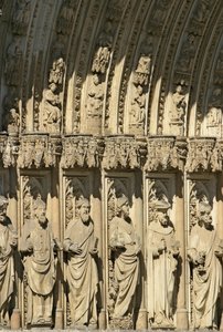 Detail van de Poort van Vergeving (Puerta del Perdon) centrale portaal van de westgevel van de kathedraal van Toledo, begonnen in 1418