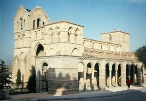 De kerk van San Vicente, gesticht in 1307