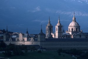 Uitzicht op het Monasterio de San Lorenzo de El Escorial door Spanish School