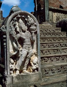 Ingang van de boeddhistische tempel door Sri Lankan