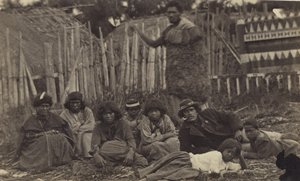In Pawhakiro Pa, Hawkes Bay, Nieuw-Zeeland, c.1865